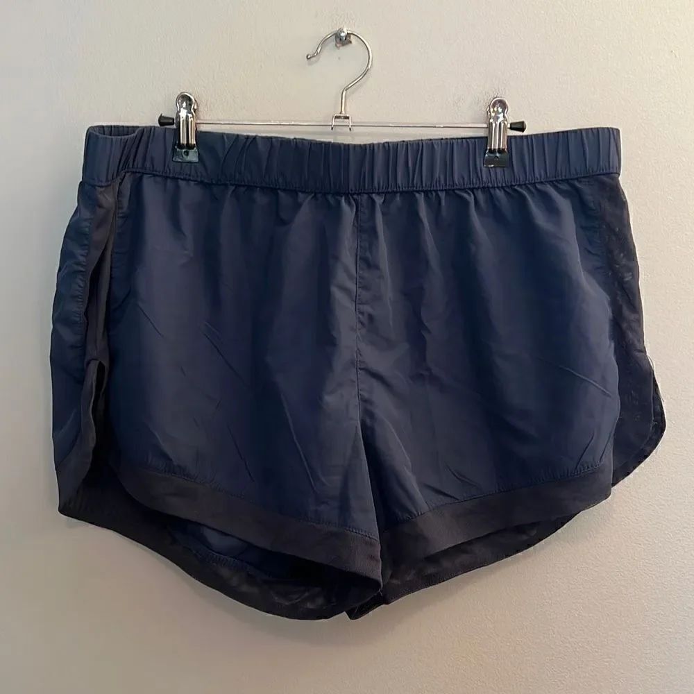 Tahari Sport Women's Navy Mesh Trim Elastic Waist Athletic Workout Shorts XL